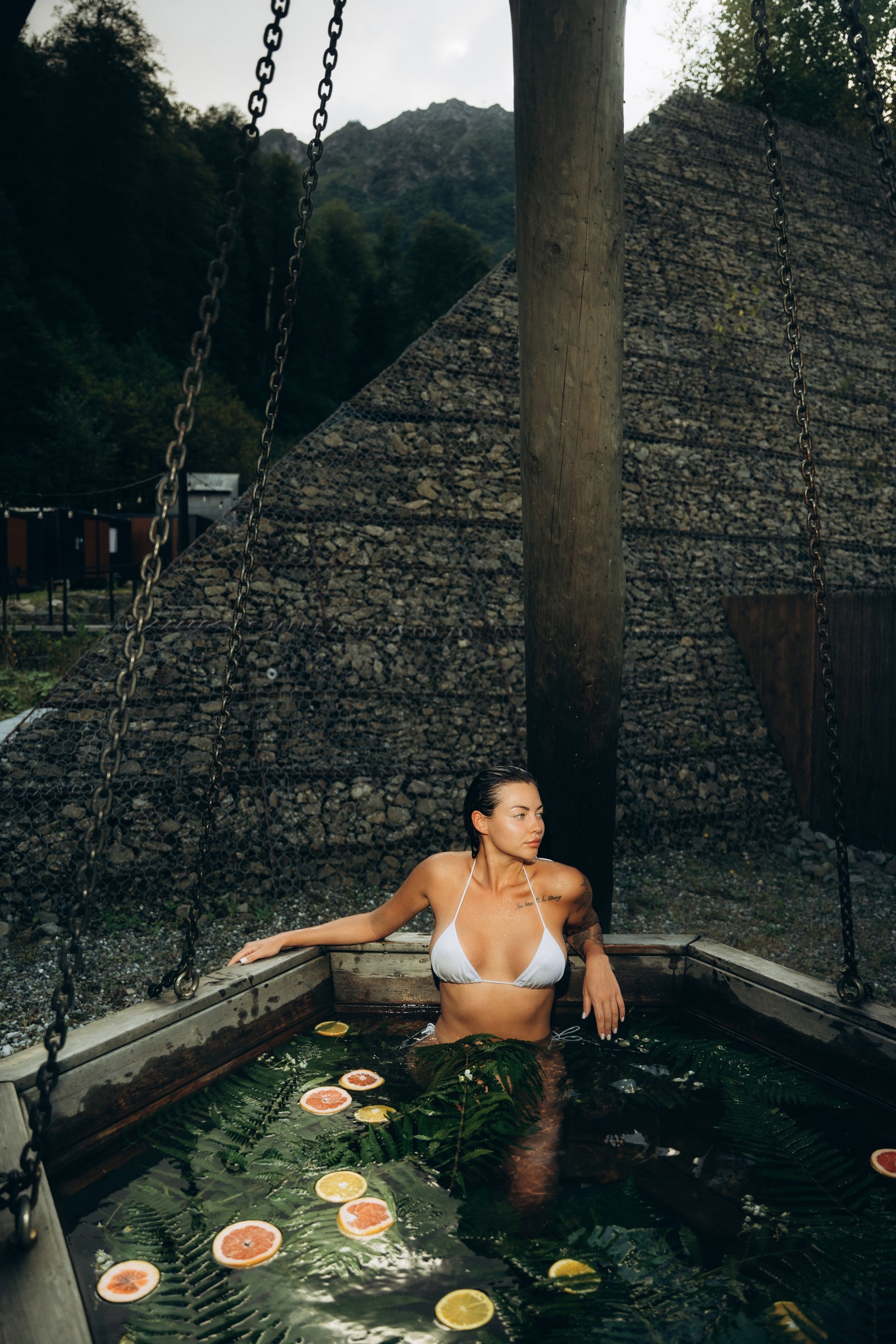 Горячий чан на дровах